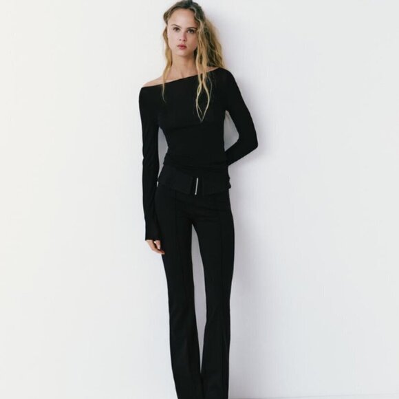 Zara Pants with Zipper - Picture 1 of 5